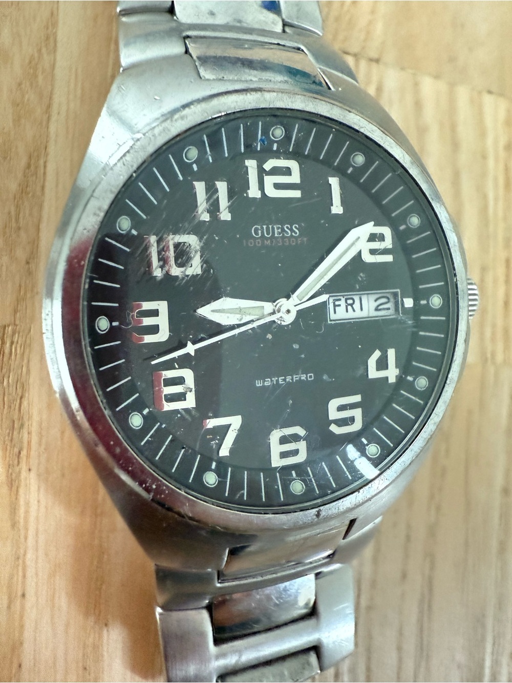 Guess waterpro men’s black dial silver tone watch NEW BATTERY